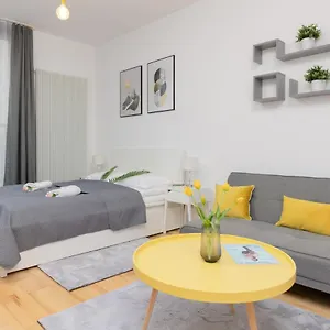  Apartament Wola Near Nocny Market By Renters