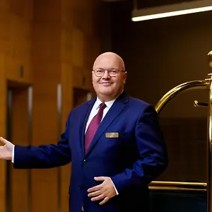 https://apartamenty-w-sky-tower-z-jacuzzi-przy-oknie.hotelswroclaw.com